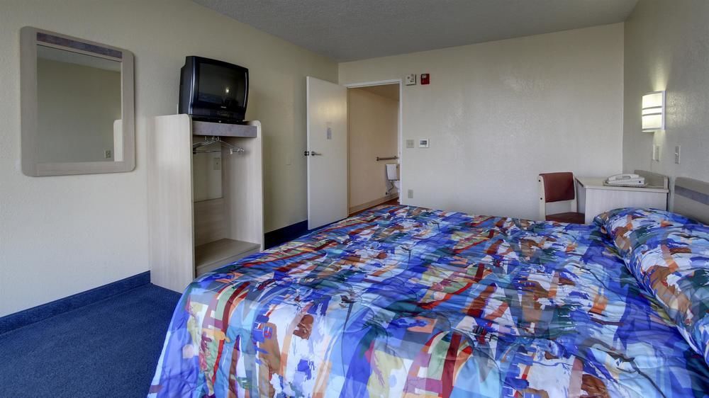 Econo Lodge Paducah West I-24 Exterior photo